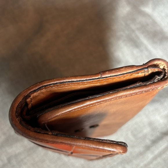 🔥SALE Patricia Nash Tan Woven Leather” Therresa" Clutch Wallet - RFID - Picture 5 of 9